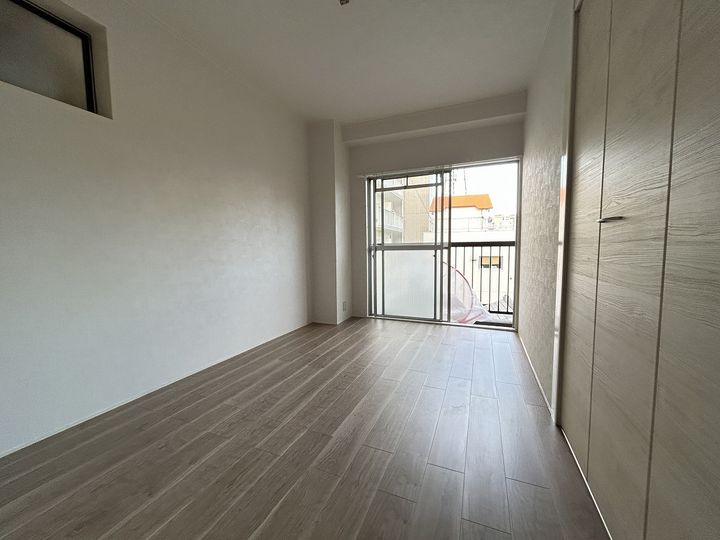 宮原ビル401号室の居間