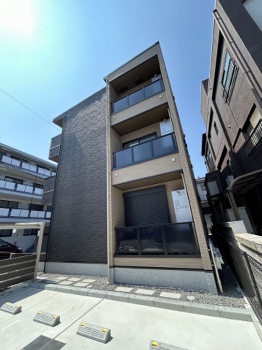 セレーノ大宮の外観