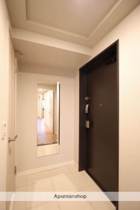 シャーメゾンステージ中央通りの玄関