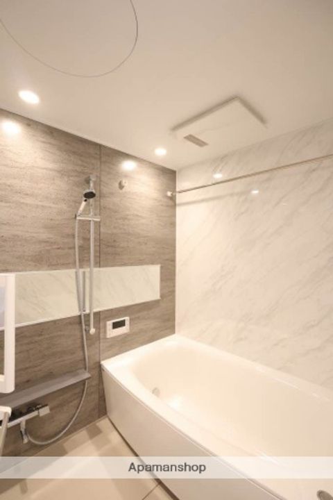 シャーメゾンステージ中央通りの風呂