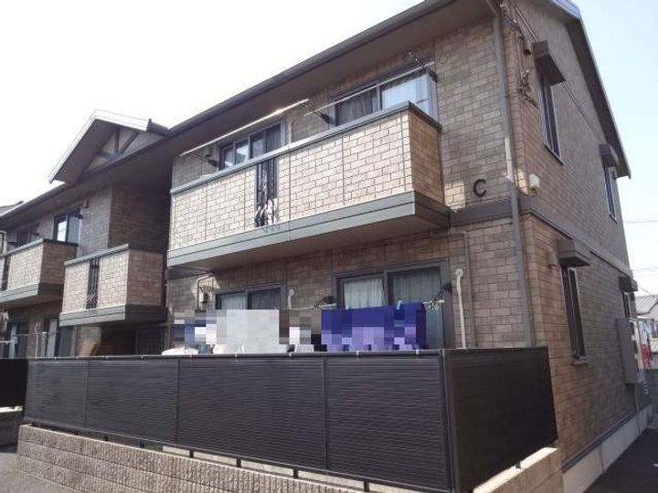 クレストハウス C棟の外観