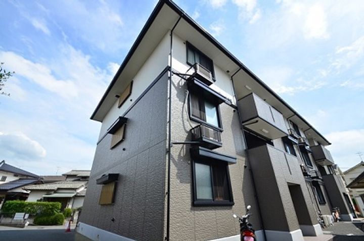 ドミール中尾の外観