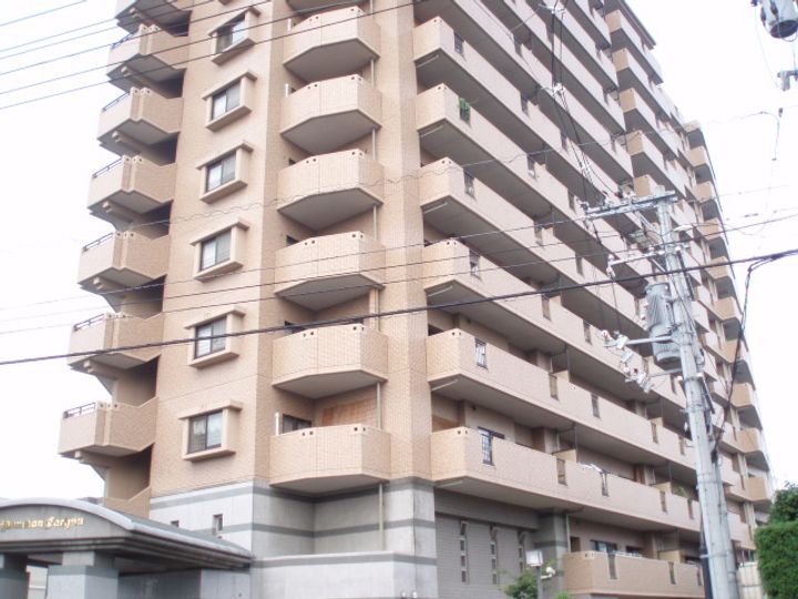 ライオンズマンション府中1103の外観