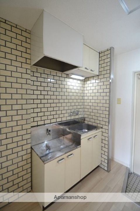 広島県広島市西区三篠北町の賃貸マンションのキッチン