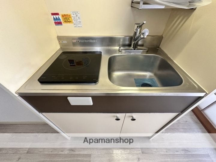 広島県広島市中区住吉町の賃貸マンションの内装