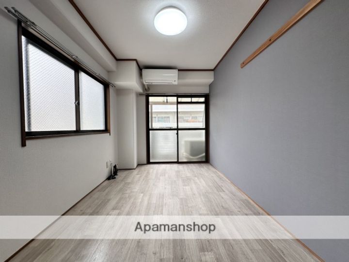 広島県広島市中区住吉町の賃貸マンションの内装