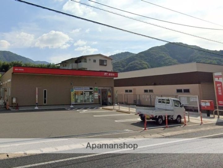 シャーメゾン別所B棟の周辺