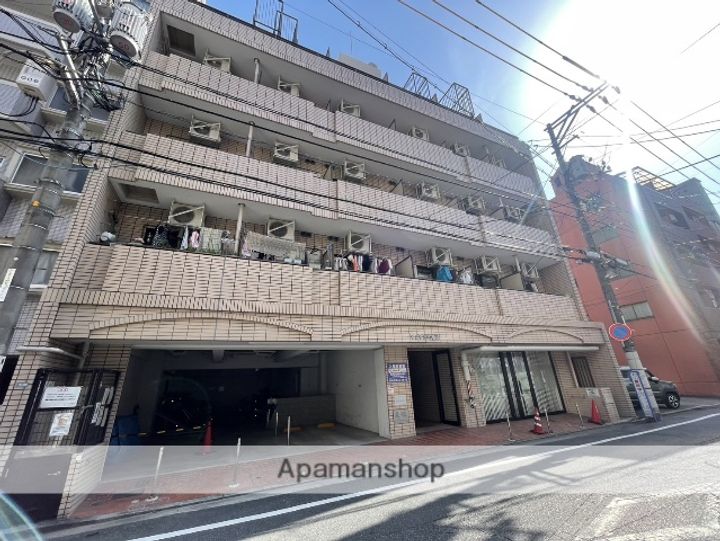 広島県広島市中区宝町の賃貸マンションの外観