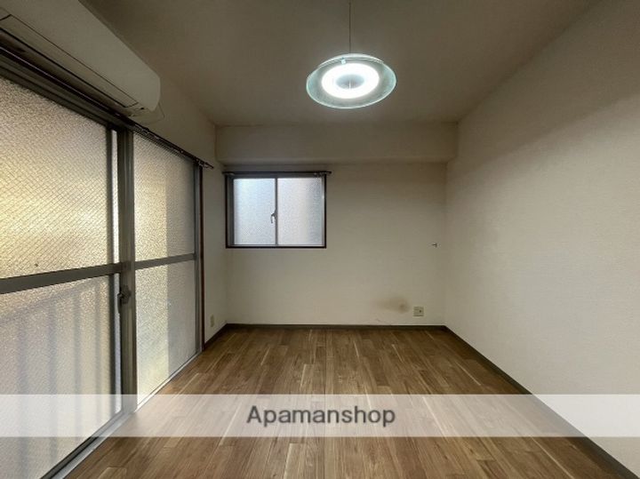 広島県広島市西区三篠町3丁目の賃貸マンションの内装