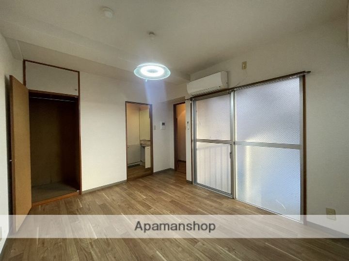 広島県広島市西区三篠町3丁目の賃貸マンションの内装