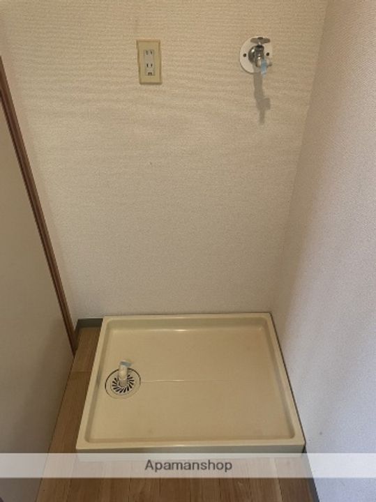 広島県広島市西区三篠町3丁目の賃貸マンションの内装