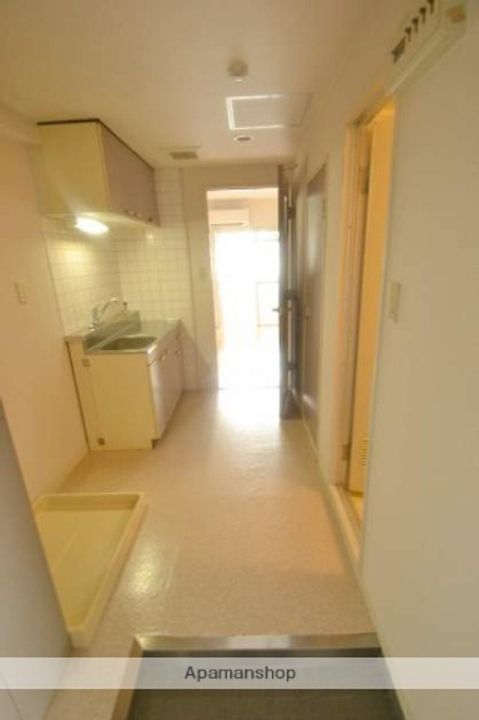 メゾン山肩の玄関