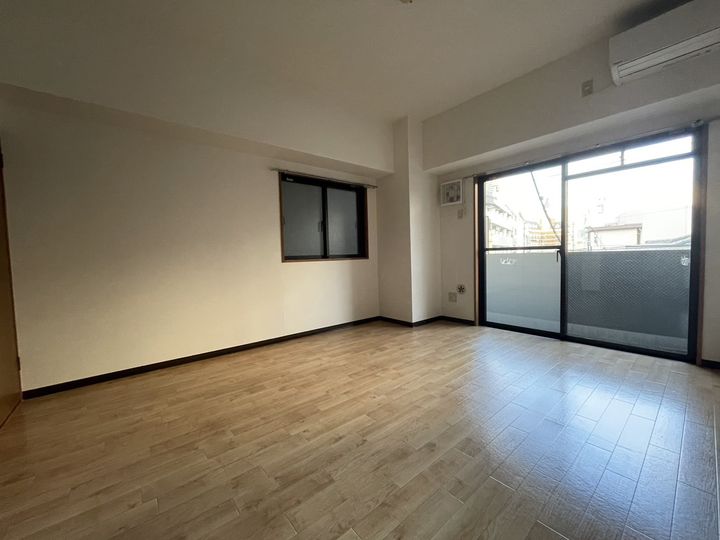 房尾本店1丁目ビル301の内装