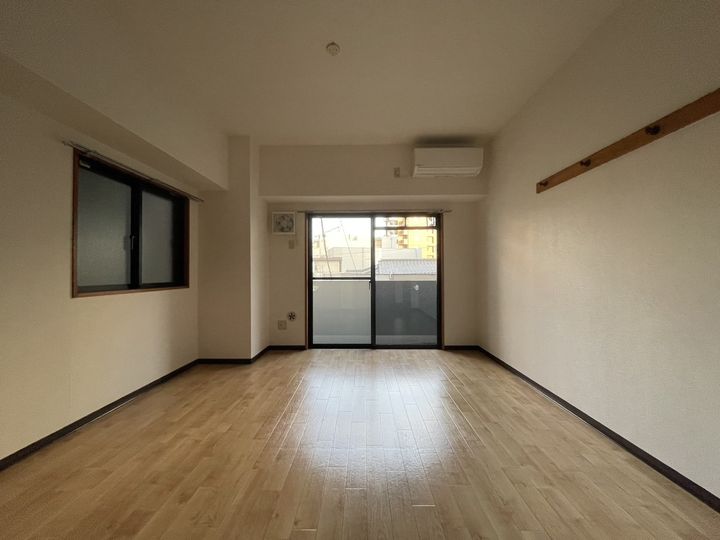 房尾本店1丁目ビル301の内装