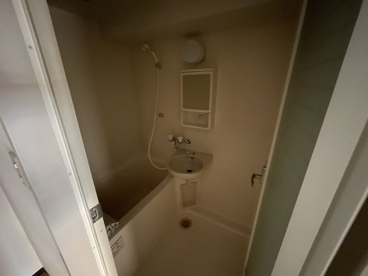 房尾本店1丁目ビル301の内装