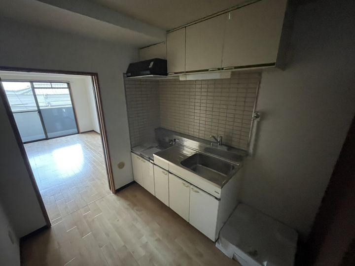 房尾本店1丁目ビル301のキッチン