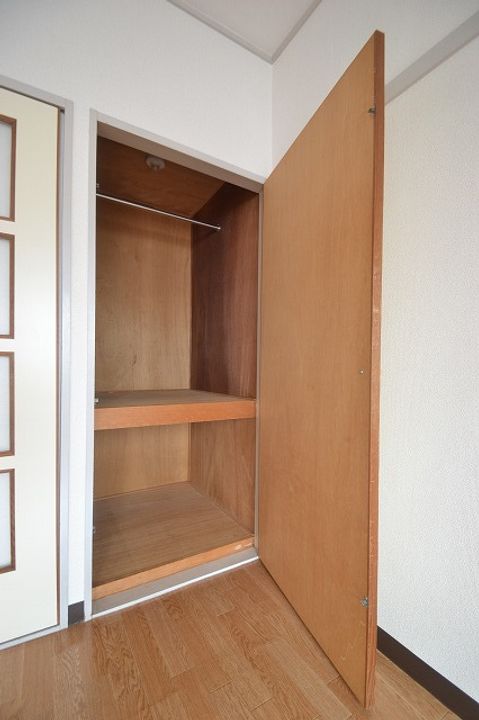 広島県広島市西区南観音8丁目の賃貸マンションの内装