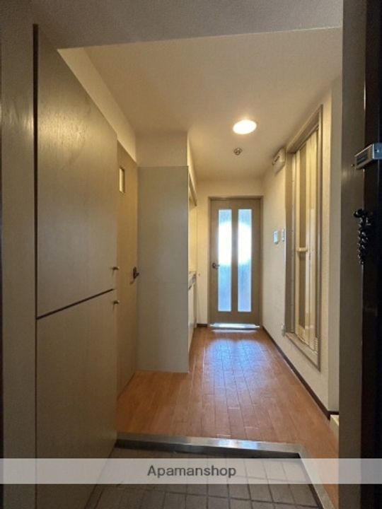 広島県広島市西区都町の賃貸マンションの内装