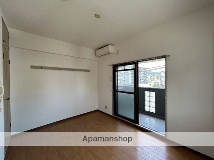 広島県広島市西区都町の賃貸マンションの内装