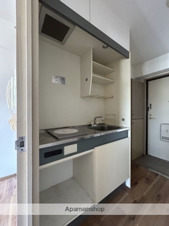 広島県広島市西区都町の賃貸マンションのキッチン