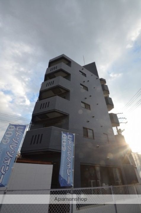 SHINEBLDG可部の外観