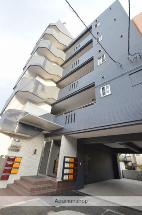 SHINEBLDG可部の外観