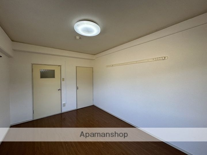 広島県広島市西区小河内町1丁目の賃貸マンションの内装