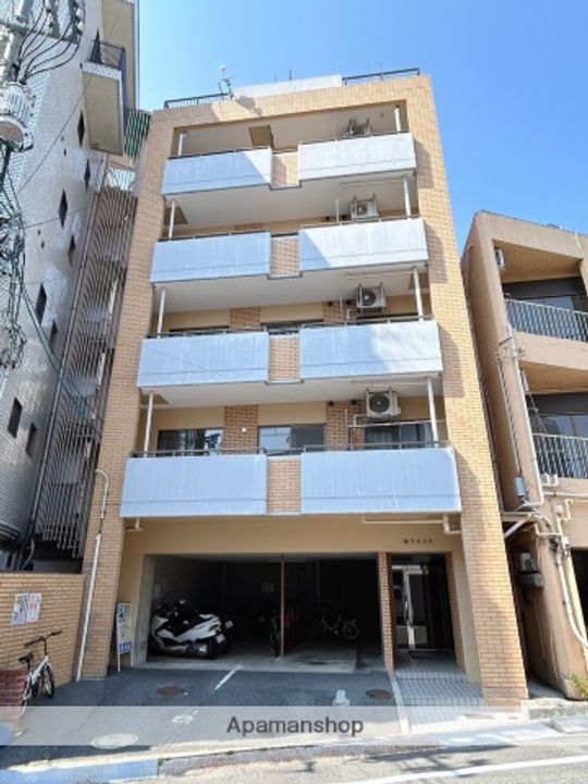 広島県広島市中区南竹屋町の賃貸マンションの外観