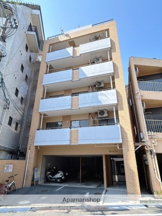 広島県広島市中区南竹屋町の賃貸マンションの外観