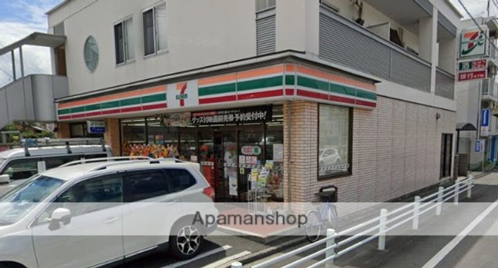 若草ビルの周辺