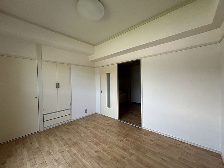 広島県広島市西区三滝町の賃貸マンションの居間