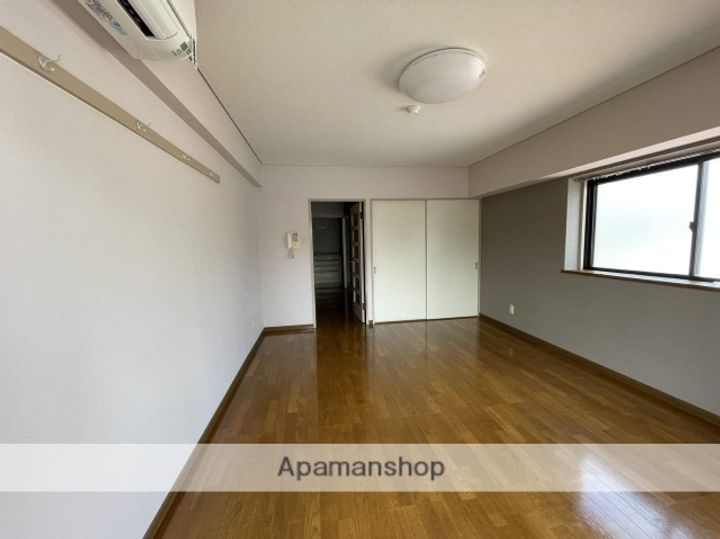 福地産業西十日市ビルの内装