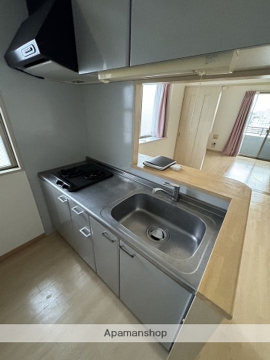 広島県広島市中区竹屋町の賃貸マンションのキッチン