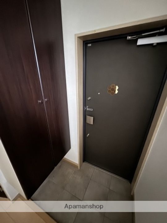 広島県広島市中区竹屋町の賃貸マンションの玄関