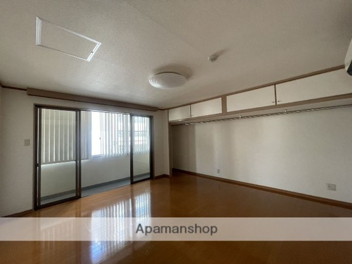 モリヤビルの内装