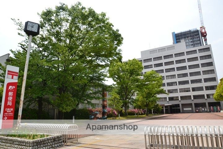 広島県広島市中区白島九軒町の賃貸マンションの周辺