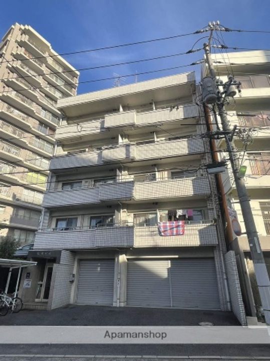 松岡ビルの外観