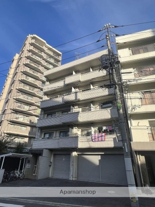 松岡ビルの外観