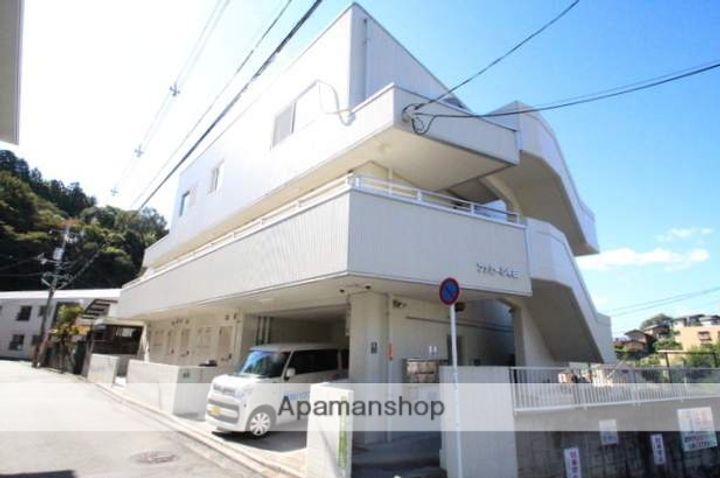 広島県広島市東区牛田東4丁目の賃貸マンションの外観