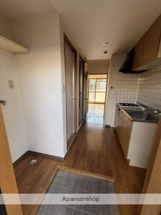 広島県広島市安佐南区西原4丁目の賃貸マンションの玄関