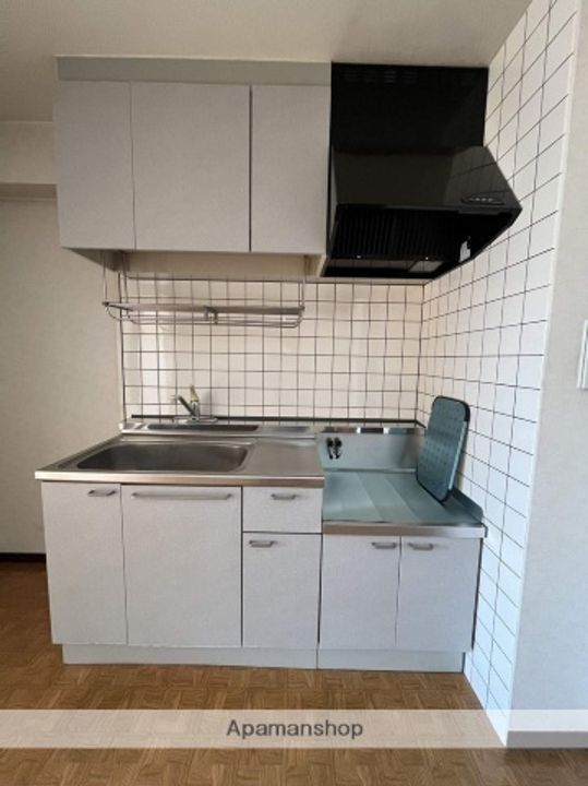 広島県広島市南区皆実町4丁目の賃貸マンションのキッチン