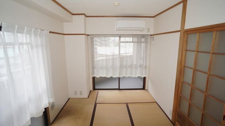 新中広ビルの内装