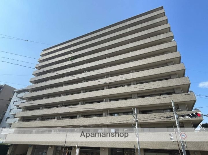 鶴見ハイタウンの外観