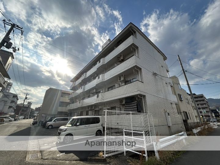 広島県広島市安佐南区山本1丁目の賃貸マンションの外観