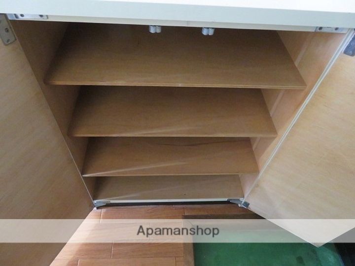 ビレッジ中央の玄関