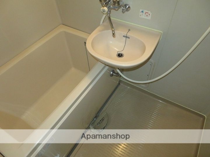 ビレッジ中央の風呂