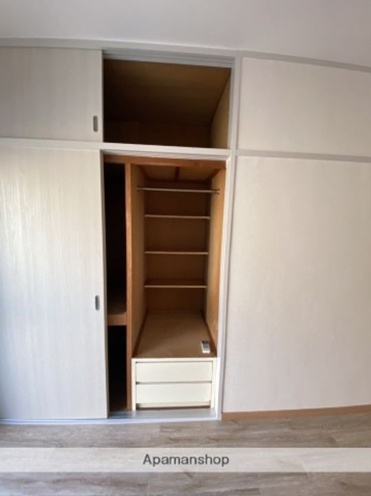 峰ガーデンの内装