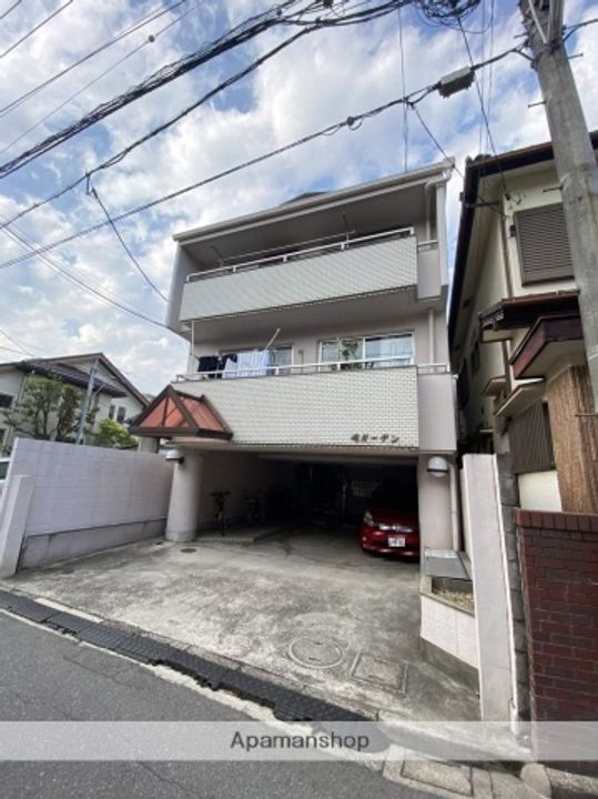 峰ガーデンの外観