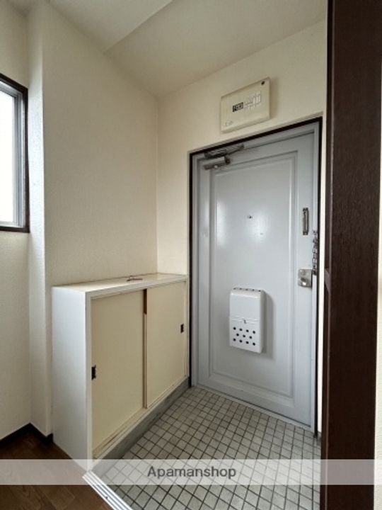 コーポ藤田301の玄関