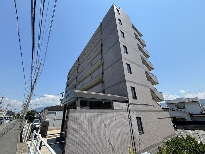 広島県広島市安佐南区川内5丁目の賃貸マンションの外観